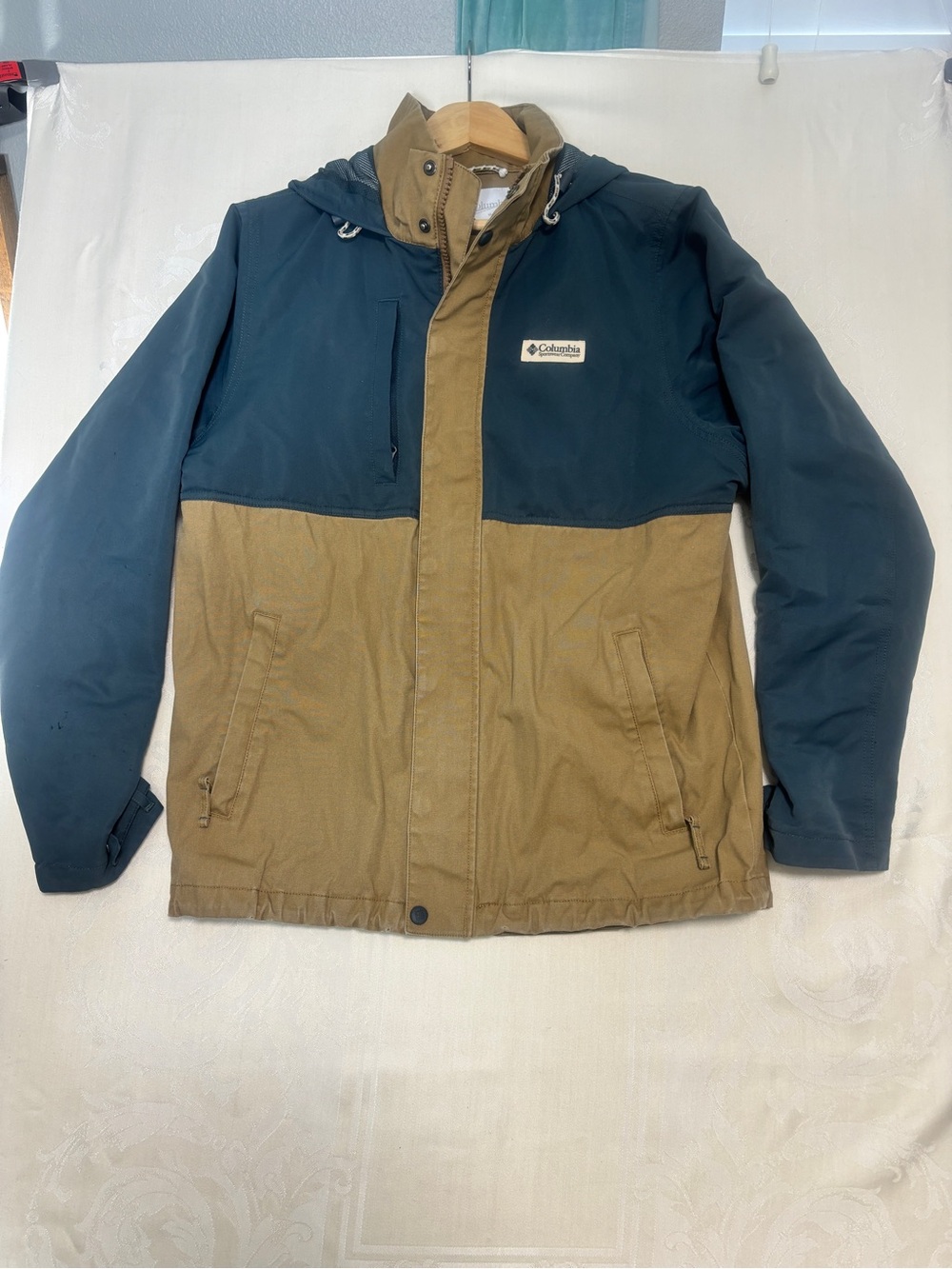 Columbia Men's Two-Tone Hooded Jacket in Navy and Brown-Tan